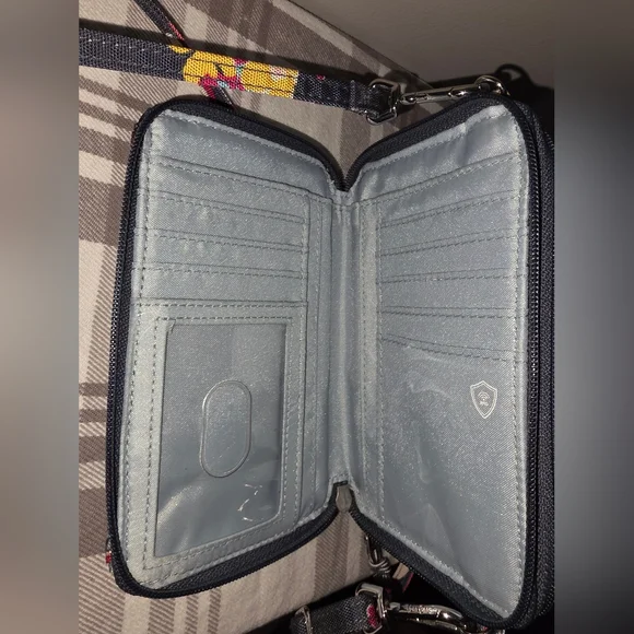 VERA BRADLEY Crossbody RFID Wallet Dark Gray w/Floral Pattern - Picture 4 of 11